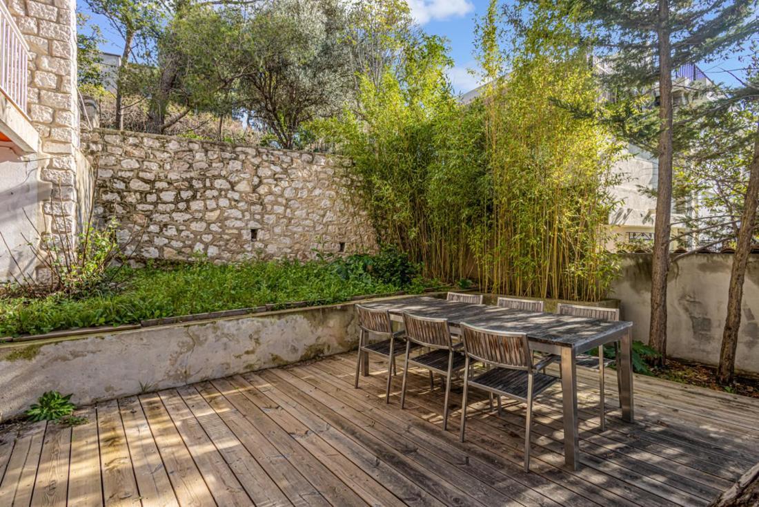 Cassis, Superbe Appartement Avec Terrasse Luaran gambar