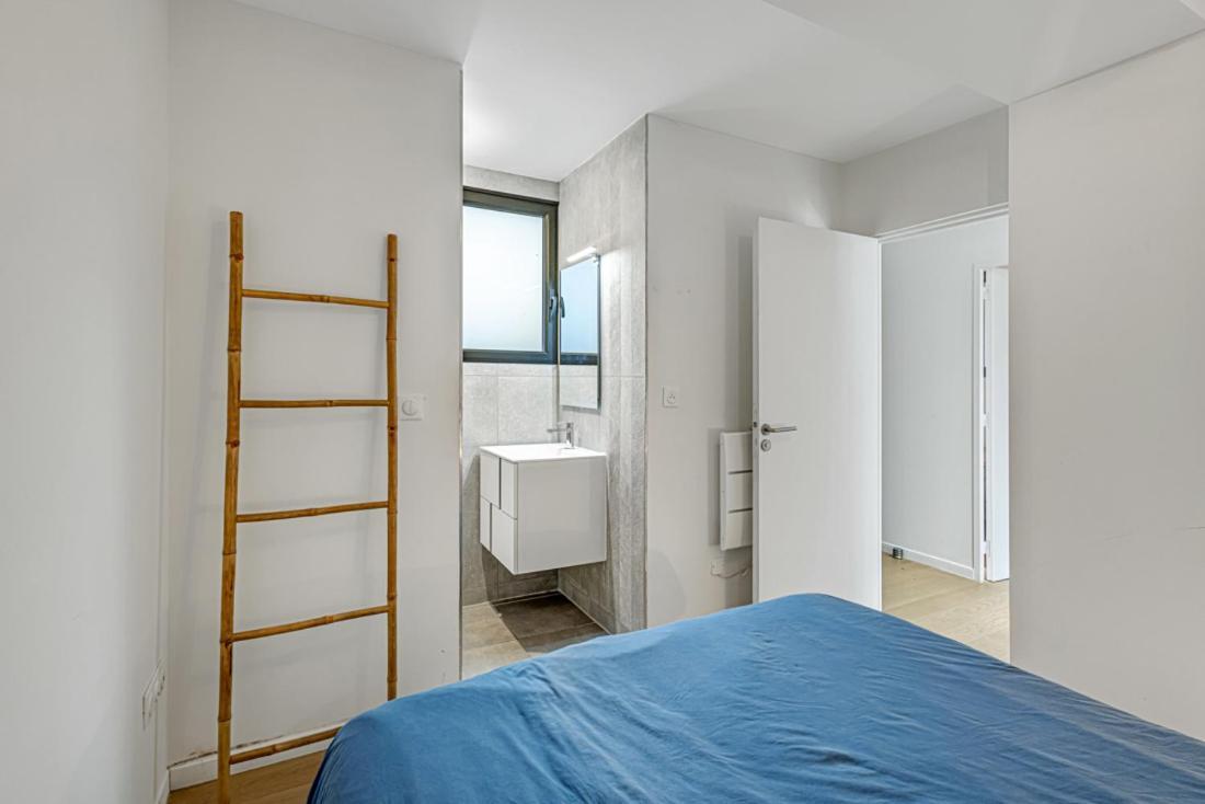 Cassis, Superbe Appartement Avec Terrasse Luaran gambar